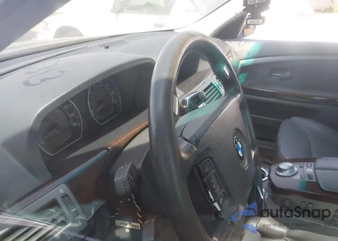 2004 BMW 745Li из США, поврежденный, VIN WBAGN63534DS55828